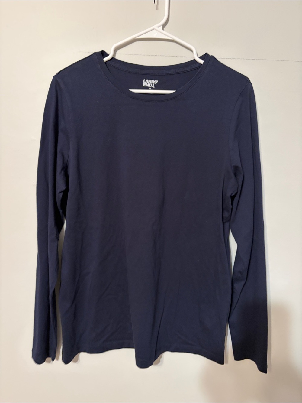 Lands' End woman’s Navy Blue Long Sleeve Tee. 💯 cotton. Med 10-12. - Picture 6 of 6